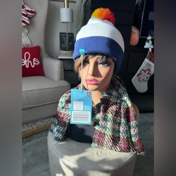 💋 NWT Aldi Gear 2023 Beanie Winter Pom Pom Fleece lined Hat Rainbow 🌈 - Picture 5 of 7